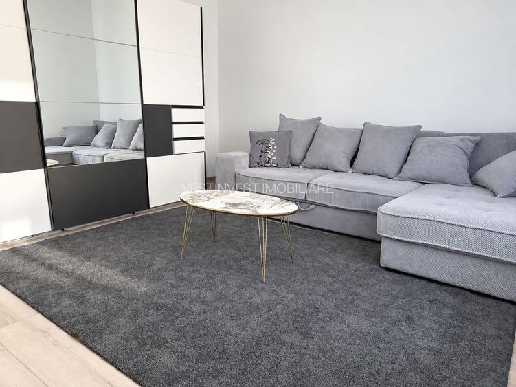 Apartament de închiriat -Ultracentral - 2