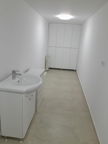 Spațiu comercial de închiriat, zona Km 4–5