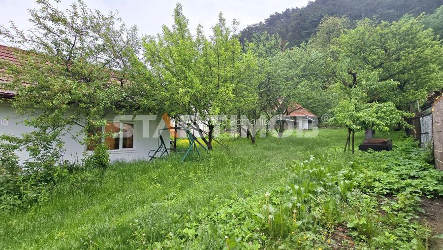 Casa 5 camere cu acces auto RASNOV - 38