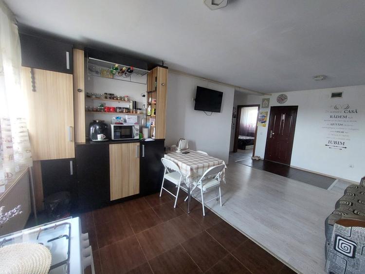 Apartament open-space cu 3 camere, 58 mp, zona Rovine