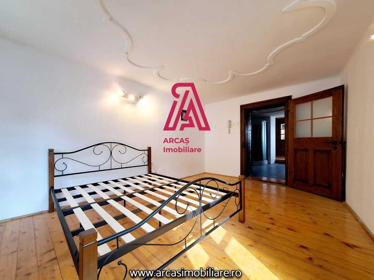 Casa individuala de vanzare cu 4 apartamente-Centrul Istoric Sibiu!