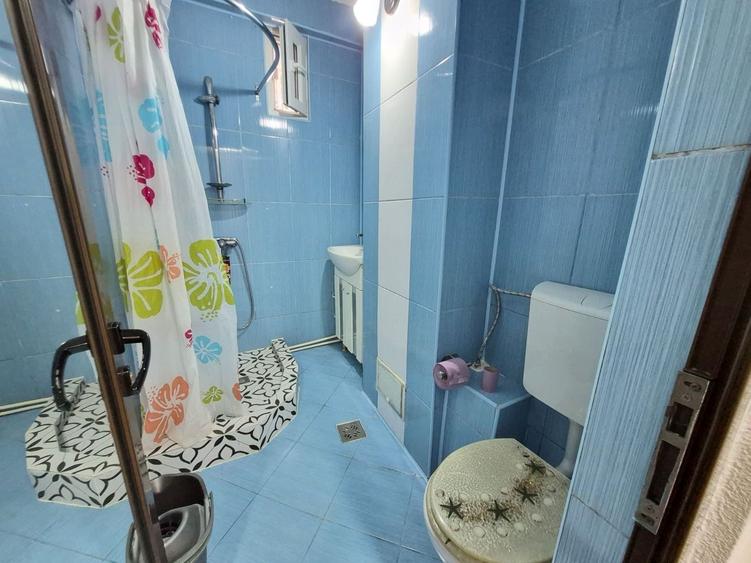 De inchiriat apartament cu 2 camere, Micro 17, parter, 400 euro