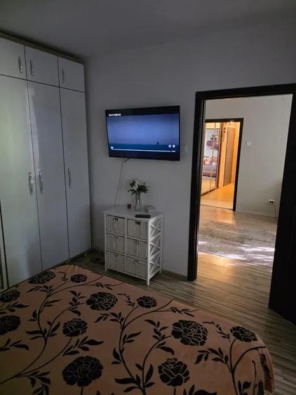Apartament 3 camere, zona Podu Ros