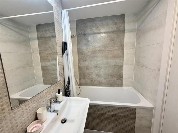 Inchiriere 2 camere modern Cloud 9 Parcare