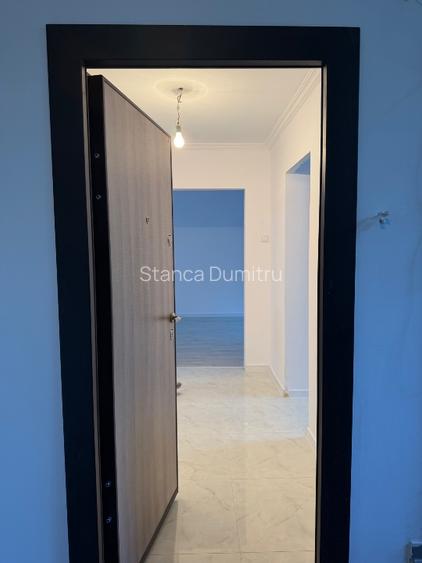 Direct proprietar . Apartament 3 camere , decomandat .  - 3