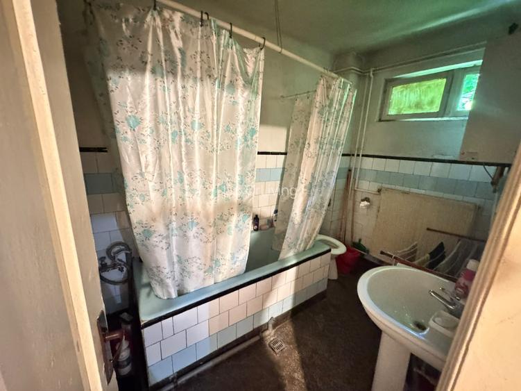 CASA Ultracentrala PIATA ROMANA – Teren 300mp  INVESTITIE CU POTENTIAL - 11