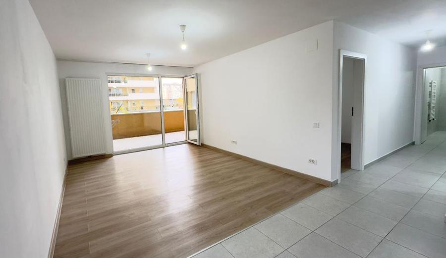 Apartament cu terasă spațioasă in Urban Plaza, ETAJ 1