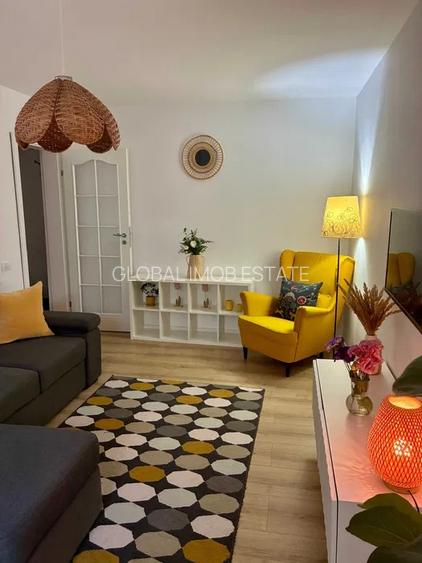 Inchiriere Apartament 3 camere Renovat Crangasi - 2