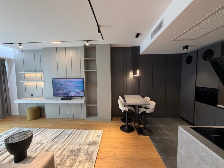 Direct proprietar - One Floreasca Towers apartament doua camere  + parcare