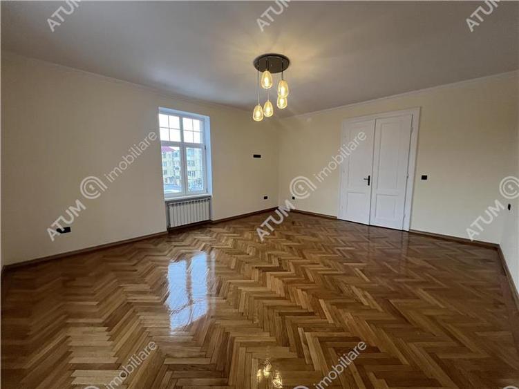 Spatiu de birouri complet renovat cu 3 camere si 2 bai zona centrala