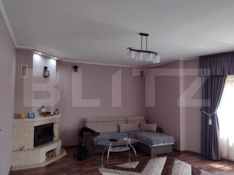 Casa moderna ultrafinisata, la intrare in Chinteni!