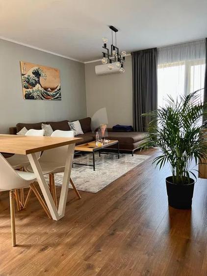 Apartament 3 camere în zona CARTIEUL EUROPA