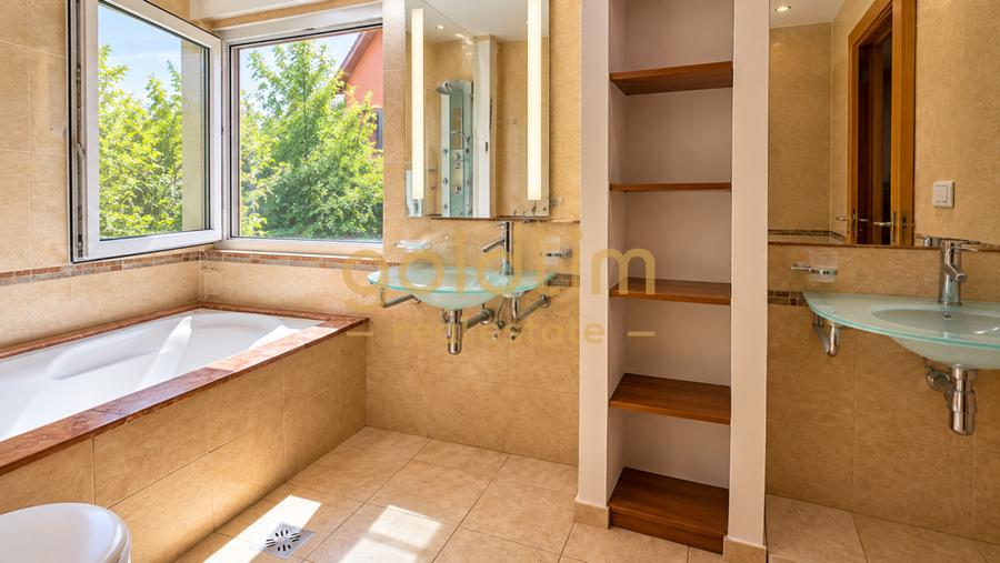 COMPLEX SECURIZAT / PISCINA EXTERIOARA / 7 CAMERE / SPATII DEPOZITARE