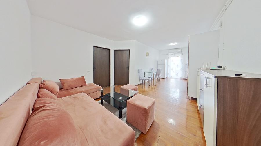 Apartament cochet cu 2 camere de inchiriat - zona Parneava