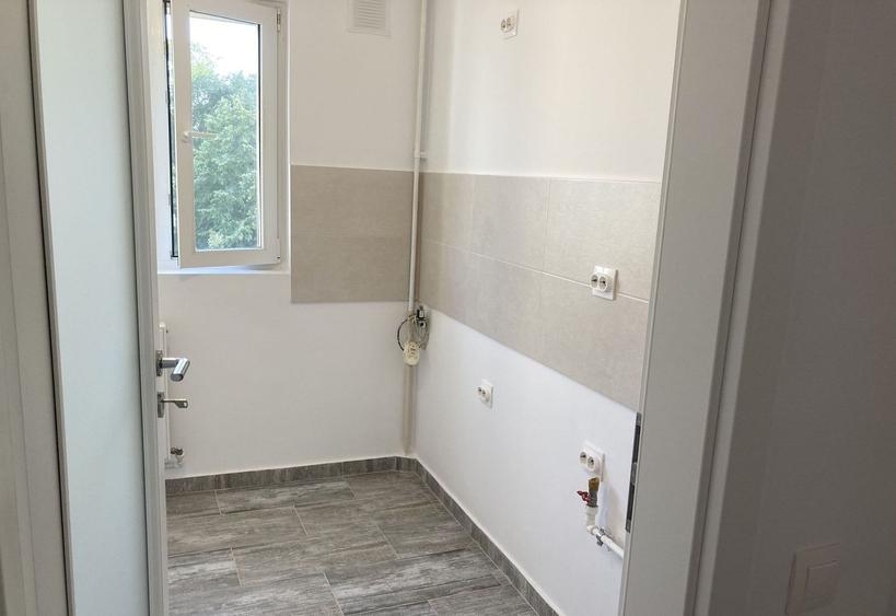 Vanzare Apartament 2 camere 47 mp, bloc reabilitat termic, renovat 2026