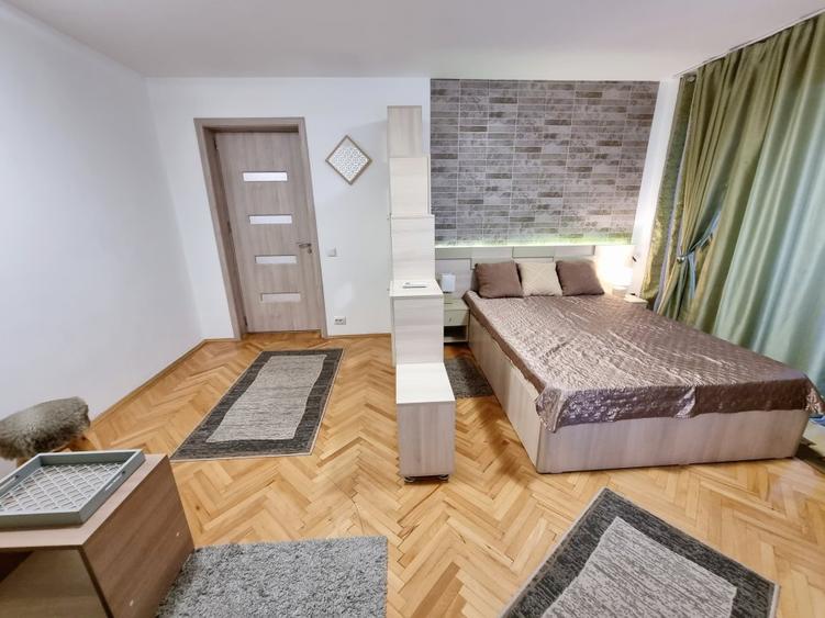 Decebal | Rond Alba Iulia | Muncii | Garsoniera Moderna | Paza