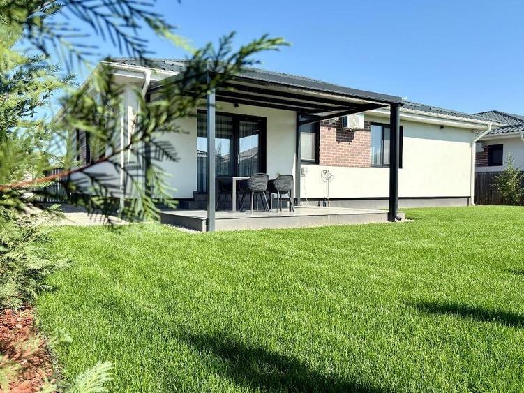 Vila 4 camere, spatioasa, teren 510 mp, Balotesti