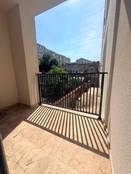 2 Camere | OBOR | Stefan cel Mare | Bloc Boutique