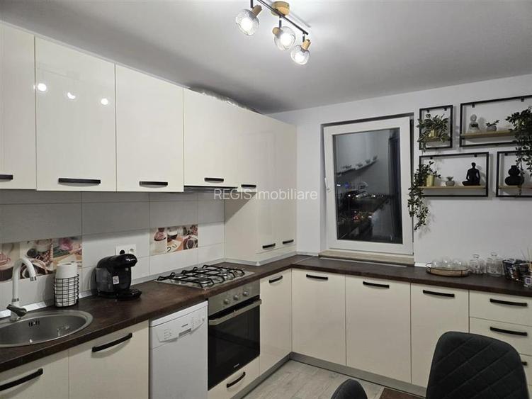 Apartament cu parcare si boxa | Urban Coresi - 10
