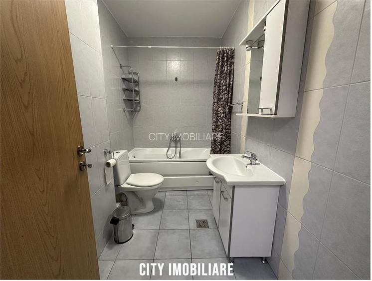 Apartament 3 camere, decomandat,  parcare, zona Centrala. - 14