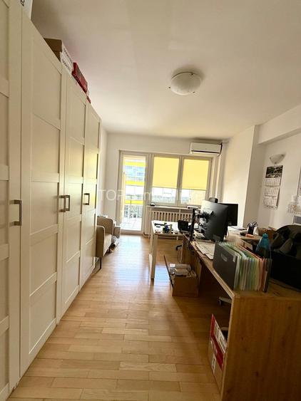 Piață Victoriei / Spațiu de birou 150 mp / 5 birouri / Parcare - 15