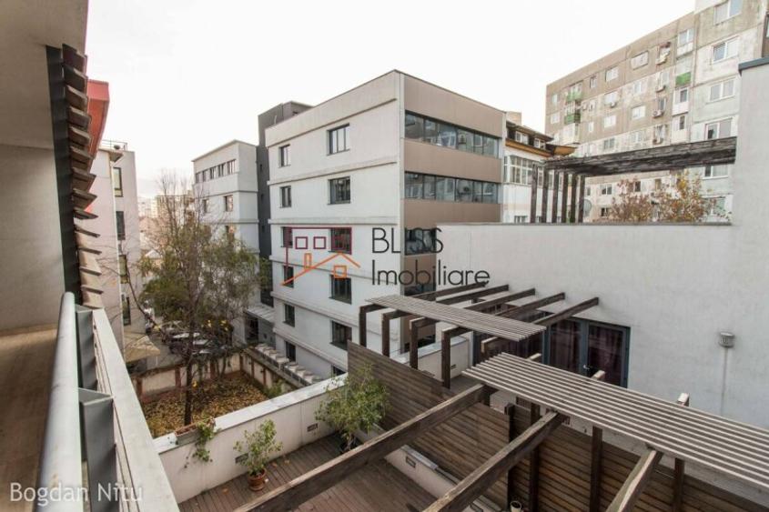 Apartament Elegant cu 4 Camere și Loc de Parcare