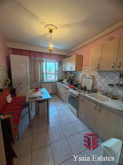 OKAZIE - 3 DECOMANDATE LA VANZARE - FALEZA NORD - ETAJ 2 - GAZE -