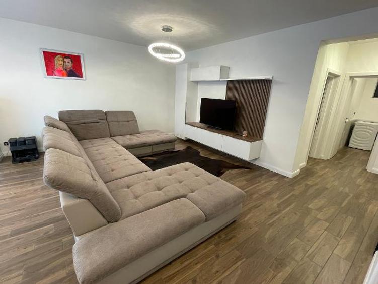 2 camere complex exclusivist, langa  Peles, et 1, 72mp, 2025, se vinde la cheie