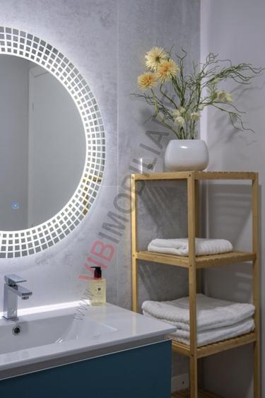 Titanic White, apartament lux, vedere frontala la mare