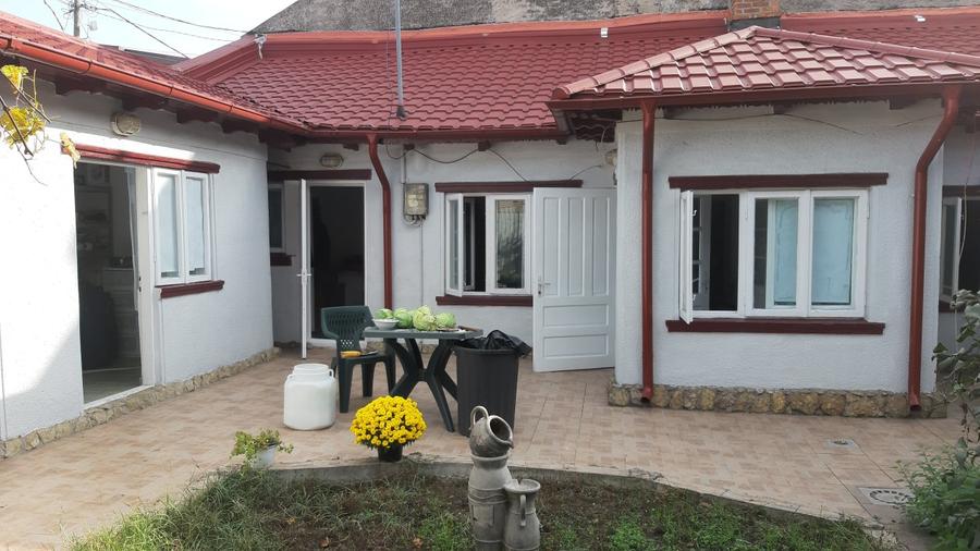 Casa 3 camere - zona Tomis II- (centrala gaz natural)