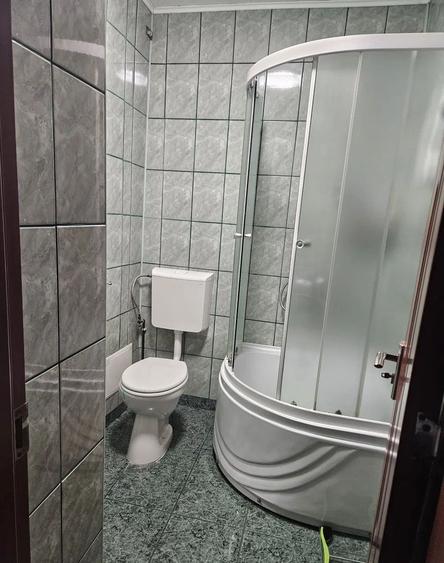 Apartament 3 camere de vanzare Gorjului
