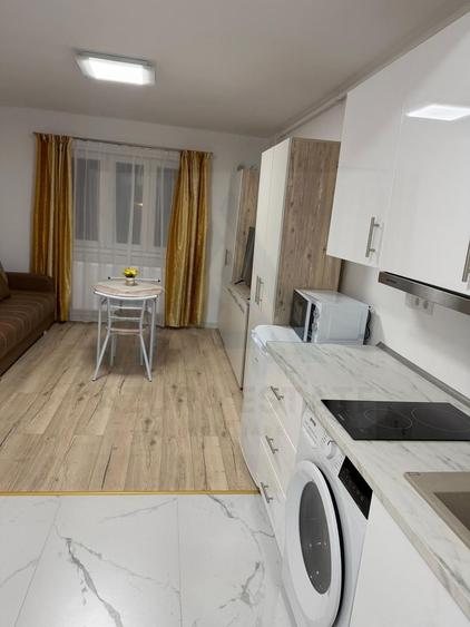 Studio complet mobilat utilat etaj 1 cu lift in zona Lazaret