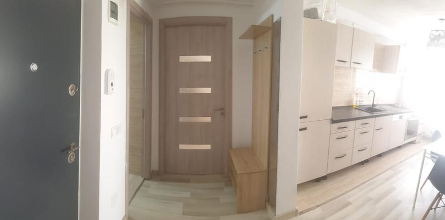 Apartament 4 camere, 100 mp (împartit în 2 ap. decomandate), zona 1 Mai