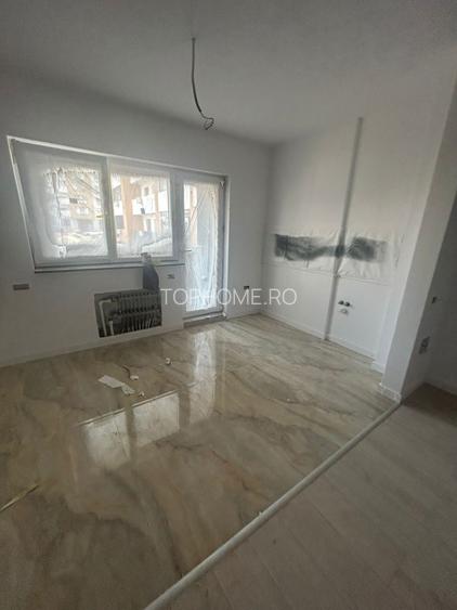 Apartament 3 camere decomandat, 35mp curte proprie, metrou Berceni - 4