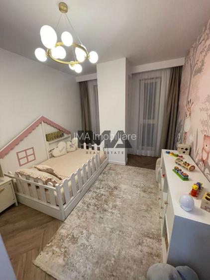 Apartament cu 3 camere, lux, zona Fsega