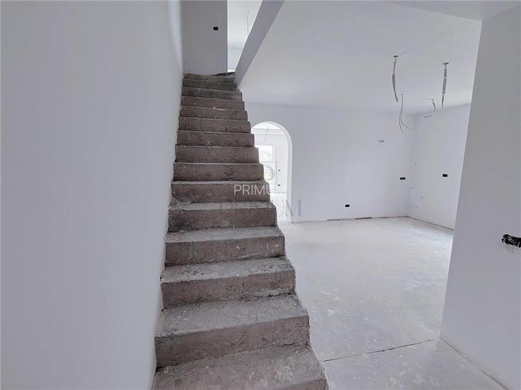 DUPLEX SPATIOS - APROAPE DE PUNCTELE DE INTERES - PERSONALIZARE INTERIOARA - 2