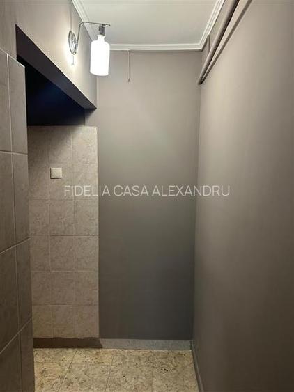 Apartament 3 camere de vanzare, semidecomandat, etaj intermediar, bloc fara risc - 13