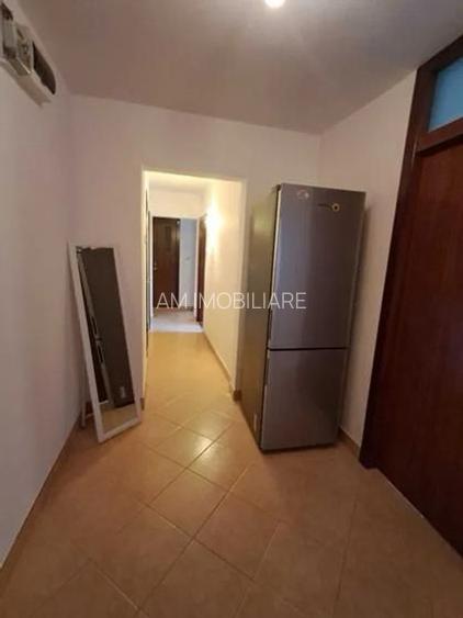 AP. 3 CAMERE - EROII REVOLUTIEI, BUCATARIE INCHISA, METROU 6 MIN - 5