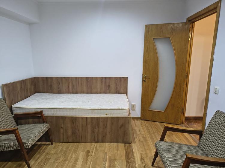 DACIA 3 CAMERE ,LIBER 81 MP PRET 147000 EURO