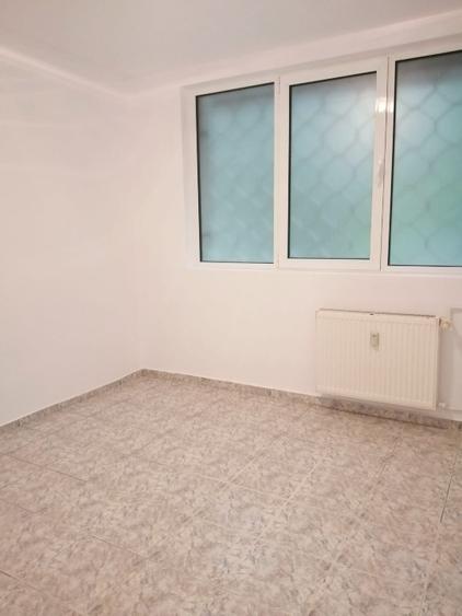 Drumul Taberei parter birou firma nemobilat