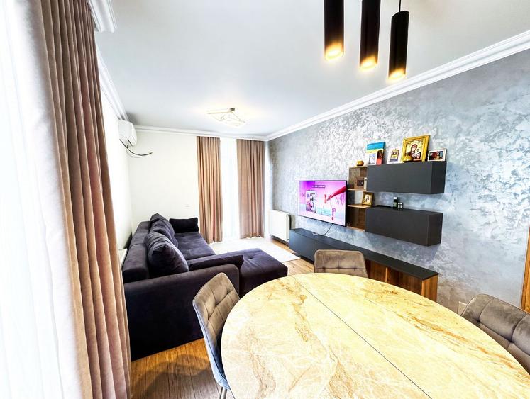 Apartament 4 Camere | 15 min Metrou Drumul Taberei | Centrala Proprie