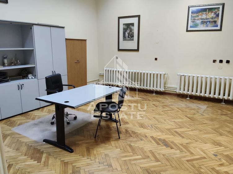 Apartament cu 5 camere,zona Ultracentral - 5