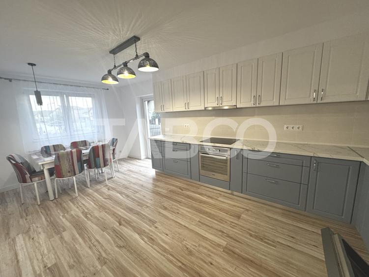 Casa individuala de inchiriat 6 camere 3 bai curte Tineretului Sibiu
