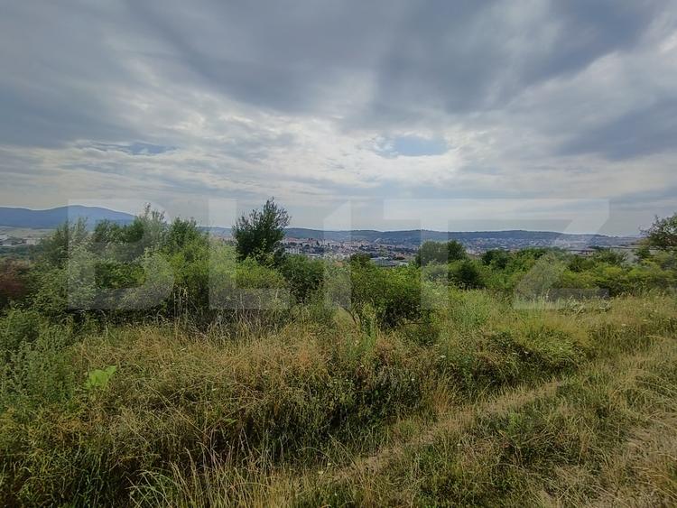 Teren Intravilan, de vanzare, 918 mp, zona Livada Meses