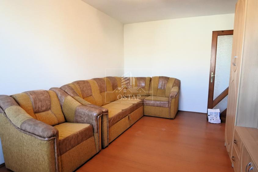 Republicii-stradal-apartament 3 camere decomandate-67.000 Euro