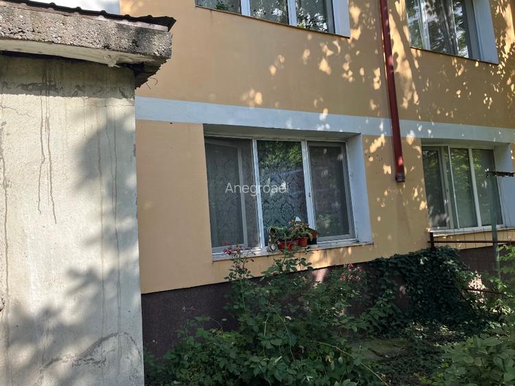 Vand ca spatiu comercial apartament 4 camere - 2