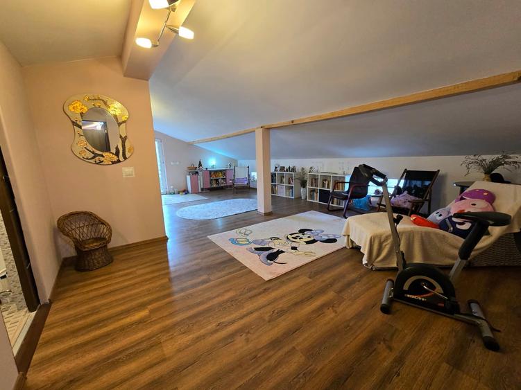 Casa in cart. 23 August, constructie 2012, supra. 250mp, mob/utilata.