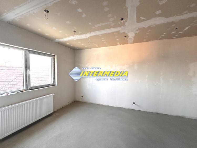 Apartament 2 Camere Deco Nou 59 mp Finisat la cheie Alba Zona CENTRU spre Gara