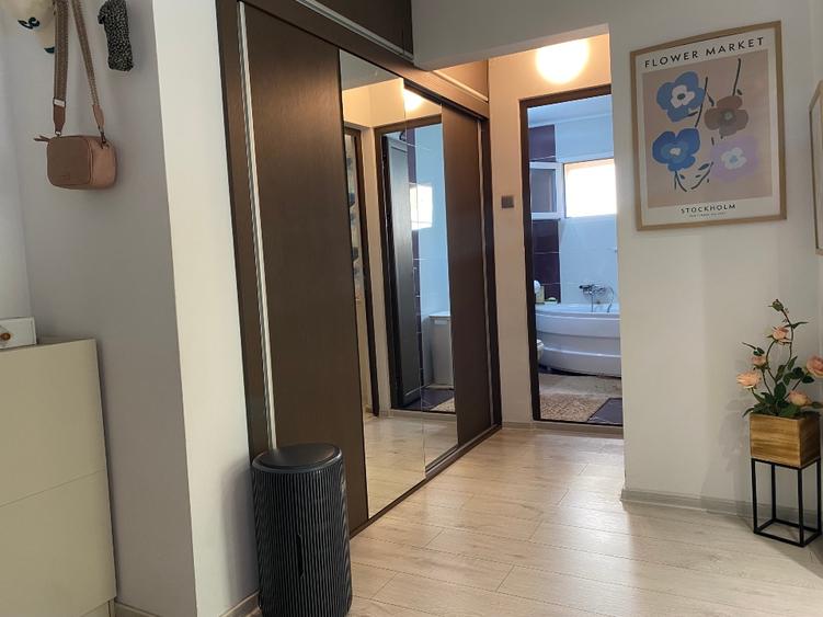 Apartament 2 camere DECOMANDAT+ loc de parcare Trivale