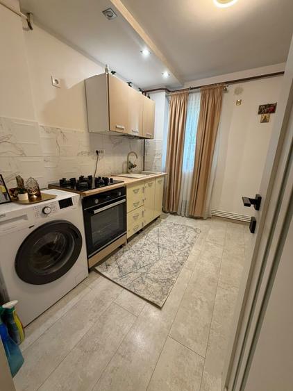 Apartament 4 camere zona Stadion(72 apartamente)